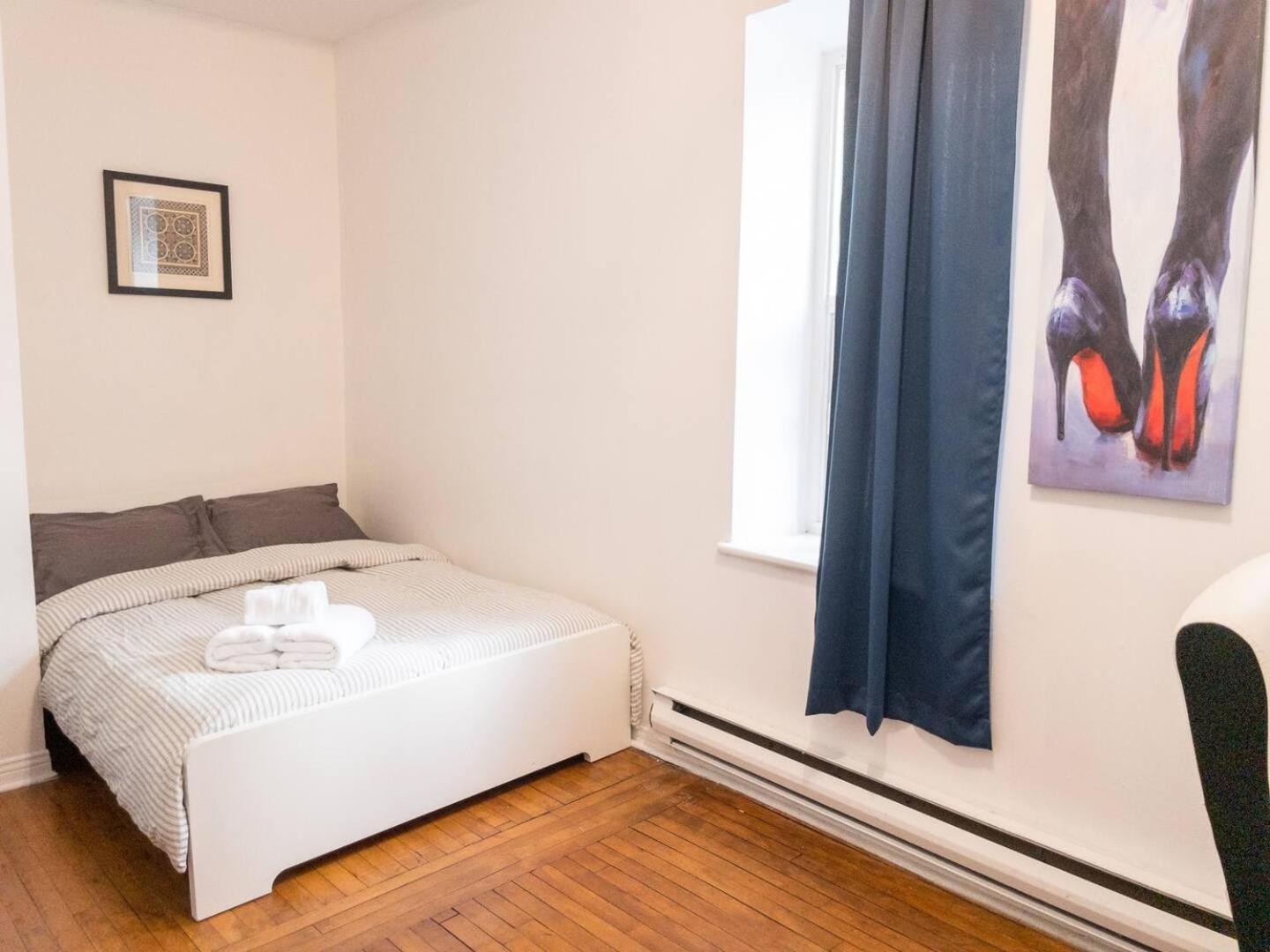 Perfect For Groups Big Livingroom 2 Backyard 3Br Montréal Eksteriør billede
